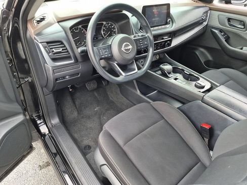 Used 2023 Nissan Rogue S AWD/4WD image 9