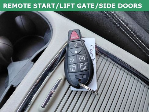 Used 2019 Dodge Grand Caravan SXT image 7