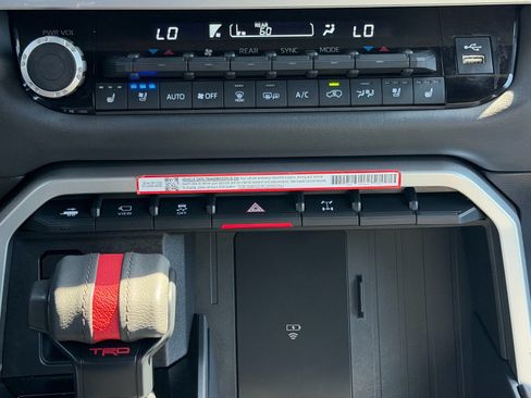Used 2025 Toyota Sequoia Platinum w/ TRD Off-Road Package AWD/4WD image 18