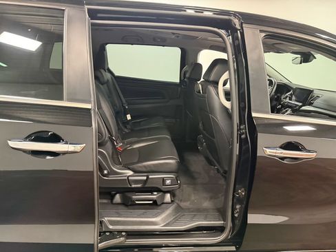 Used 2023 Honda Odyssey Touring image 69
