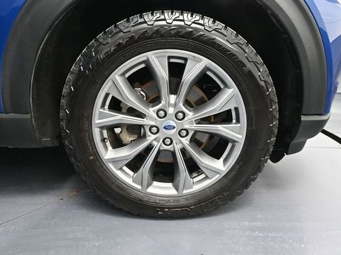 Used 2022 Ford Explorer XLT w/ Equipment Group 202A image 17
