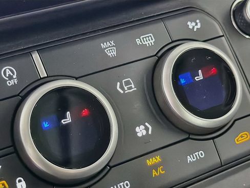 New 2026 Land Rover Defender 110 S AWD/4WD image 21