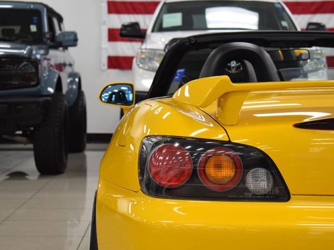 Used 2004 Honda S2000 image 25