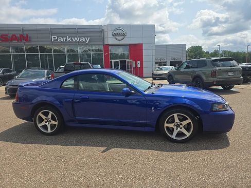 Used 2003 Ford Mustang Cobra RWD image 9