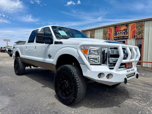 Used 2011 Ford F250 Lariat w/ Lariat Interior Pkg AWD/4WD image 1