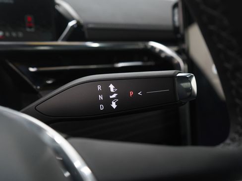 Used 2025 GMC Sierra EV Denali image 32