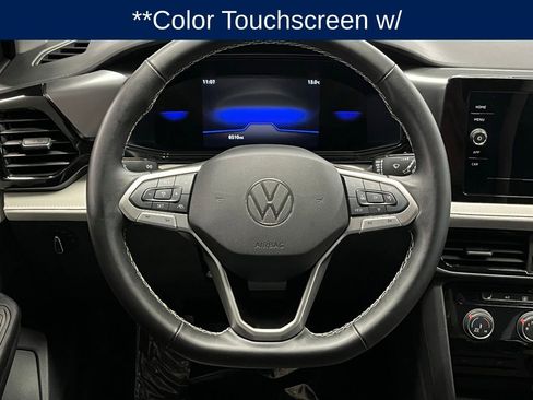 Used 2025 Volkswagen Taos S image 9