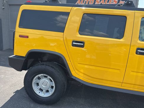 Used 2003 HUMMER H2 w/ Preferred Equipment Group AWD/4WD image 9