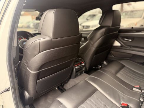 Used 2014 BMW M5 image 18