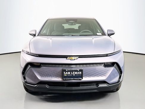 New 2026 Chevrolet Equinox EV LT image 2