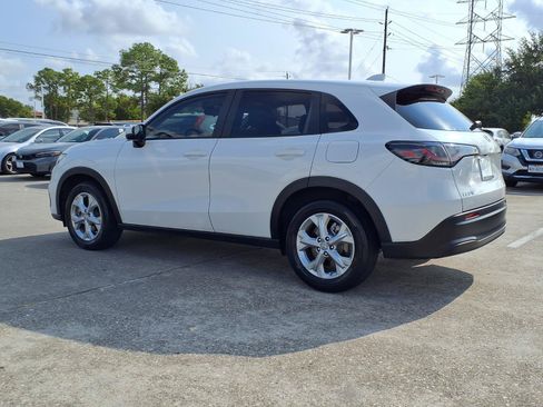 Certified 2025 Honda HR-V LX image 3