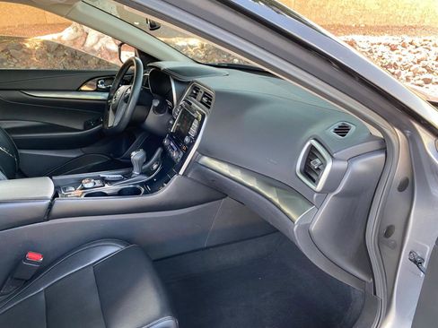 Used 2022 Nissan Maxima SV w/ Floor Mat Group FWD image 51