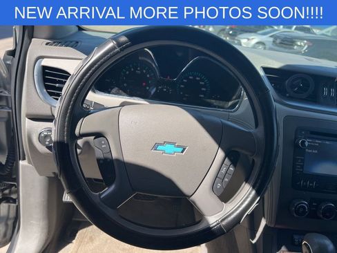 Used 2014 Chevrolet Traverse LS FWD image 9