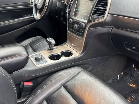 Used 2015 Jeep Grand Cherokee Limited image 32