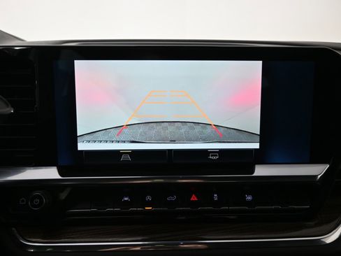 Used 2024 Chevrolet Silverado 1500 RST image 28