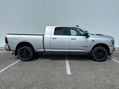 Used 2026 RAM 2500 Laramie w/ Night Edition AWD/4WD image 9
