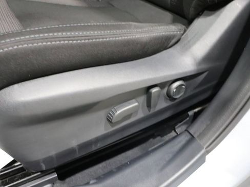 Used 2024 Subaru Outback Premium AWD/4WD image 12