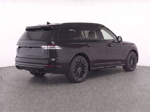 Used 2021 Lincoln Aviator Reserve w/ Equipment Group 210A AWD/4WD image 6