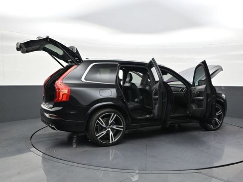 Used 2019 Volvo XC90 T5 R-Design w/ Protection Package Premier image 29