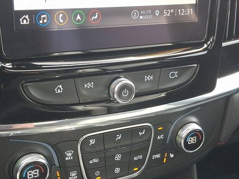 Certified 2023 Chevrolet Traverse RS image 18