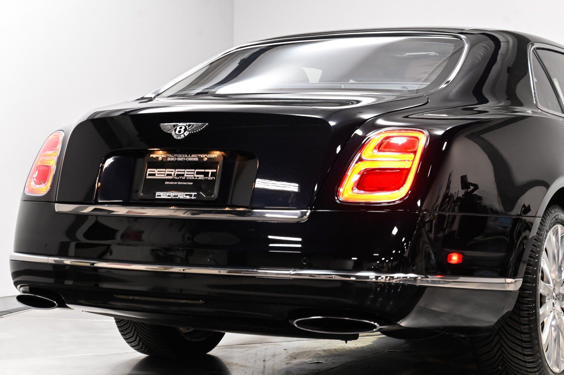 Used 2017 Bentley Mulsanne RWD image 54