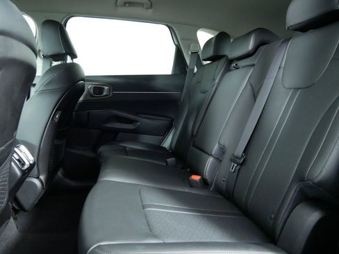 Certified 2023 Kia Sorento S image 16