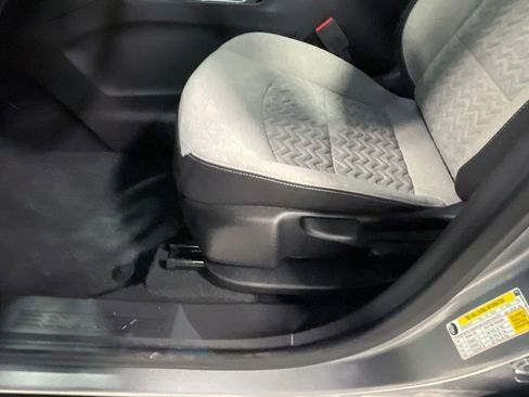 Used 2024 Chevrolet Equinox LS w/ Driver Confidence II Package image 21