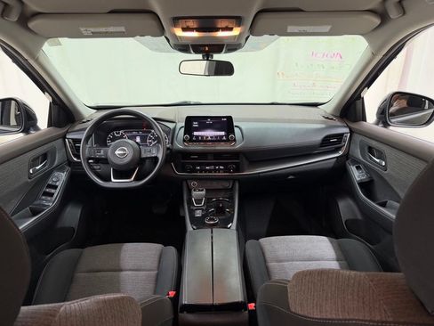 Used 2023 Nissan Rogue SV AWD/4WD image 21