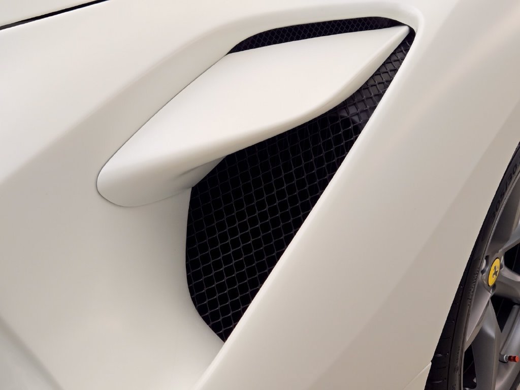 Used 2022 Ferrari F8 Tributo RWD image 17