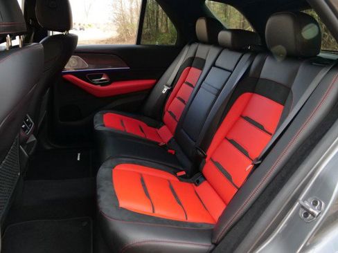 Used 2023 Mercedes-Benz GLE 53 AMG 4MATIC image 25