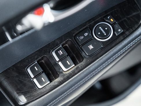 Used 2016 Kia Sorento LX w/ LX Convenience Package image 42