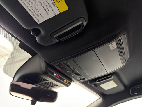 Certified 2025 MAZDA MAZDA3 s Sport image 28