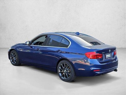 Used 2016 BMW 340i xDrive Sedan w/ Technology Package AWD/4WD image 7