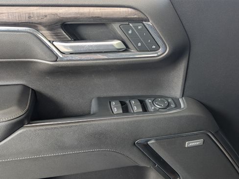 Used 2023 Chevrolet Silverado 1500 LTZ w/ LTZ Convenience Package II AWD/4WD image 16