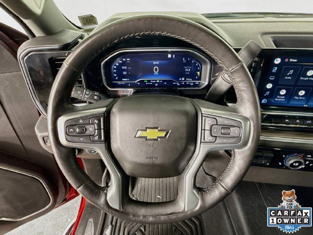 Used 2022 Chevrolet Silverado 1500 LT AWD/4WD image 4