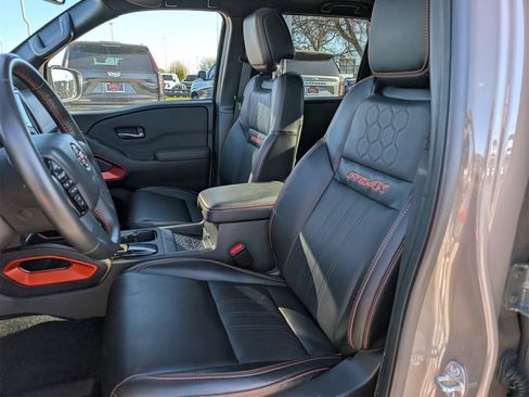 Used 2024 Nissan Frontier PRO-4X w/ Pro Premium Package image 25