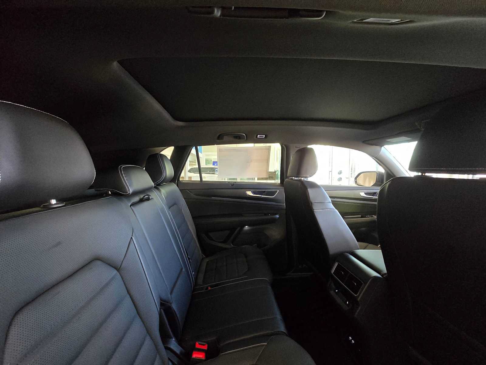 New 2025 Volkswagen Atlas Cross Sport SEL AWD/4WD image 18