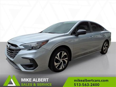 Used 2024 Subaru Legacy image 3