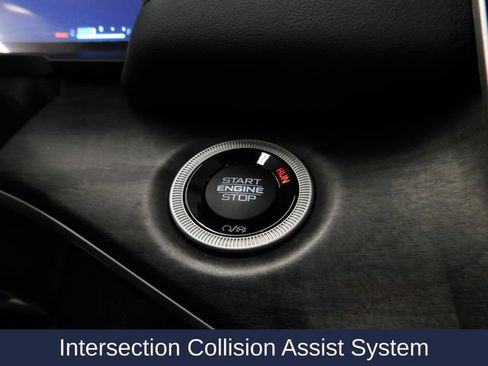 Used 2023 Jeep Grand Cherokee 4WD 4xe w/ Luxury Tech Group II image 34