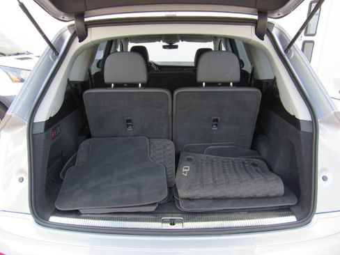 Used 2022 Audi Q7 3.0T Premium w/ Convenience Package image 27