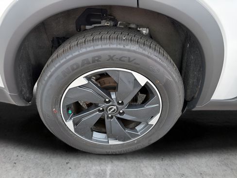Certified 2024 Nissan Rogue SV AWD/4WD image 73