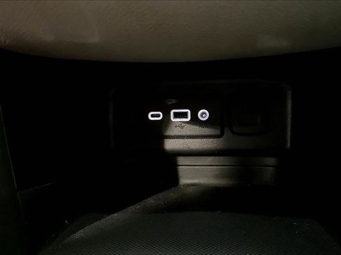 Used 2022 Chevrolet Equinox LT AWD/4WD image 16