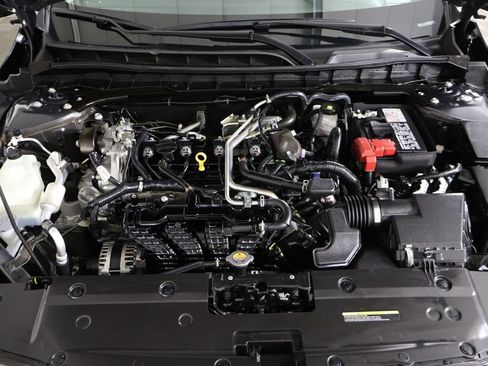 Used 2023 Nissan Altima 2.5 SL FWD image 22