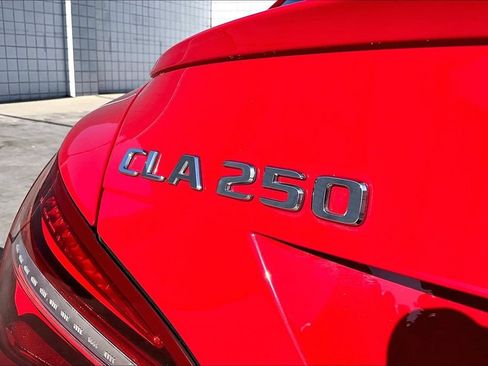 Used 2019 Mercedes-Benz CLA 250 image 23