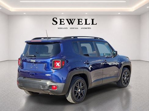 Used 2019 Jeep Renegade Latitude FWD image 4