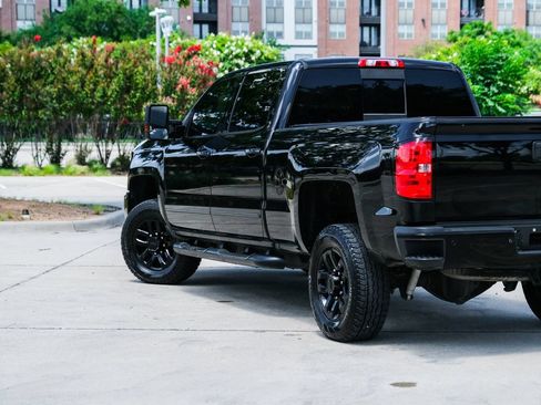Used 2019 Chevrolet Silverado 2500 LTZ w/ Duramax Plus Package AWD/4WD image 23