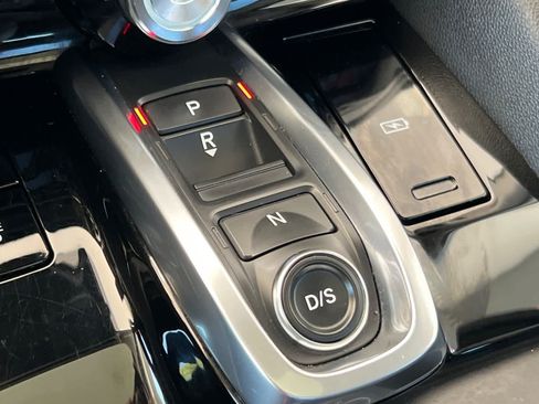 Used 2024 Acura MDX FWD image 24