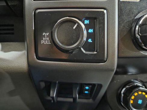 Used 2019 Ford F250 XLT w/ XLT Premium Package image 51