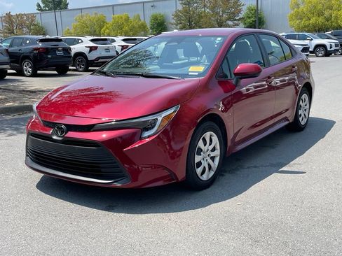 Used 2026 Toyota Corolla LE FWD image 3