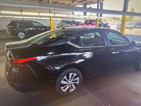 Used 2025 Nissan Altima 2.5 S FWD image 7